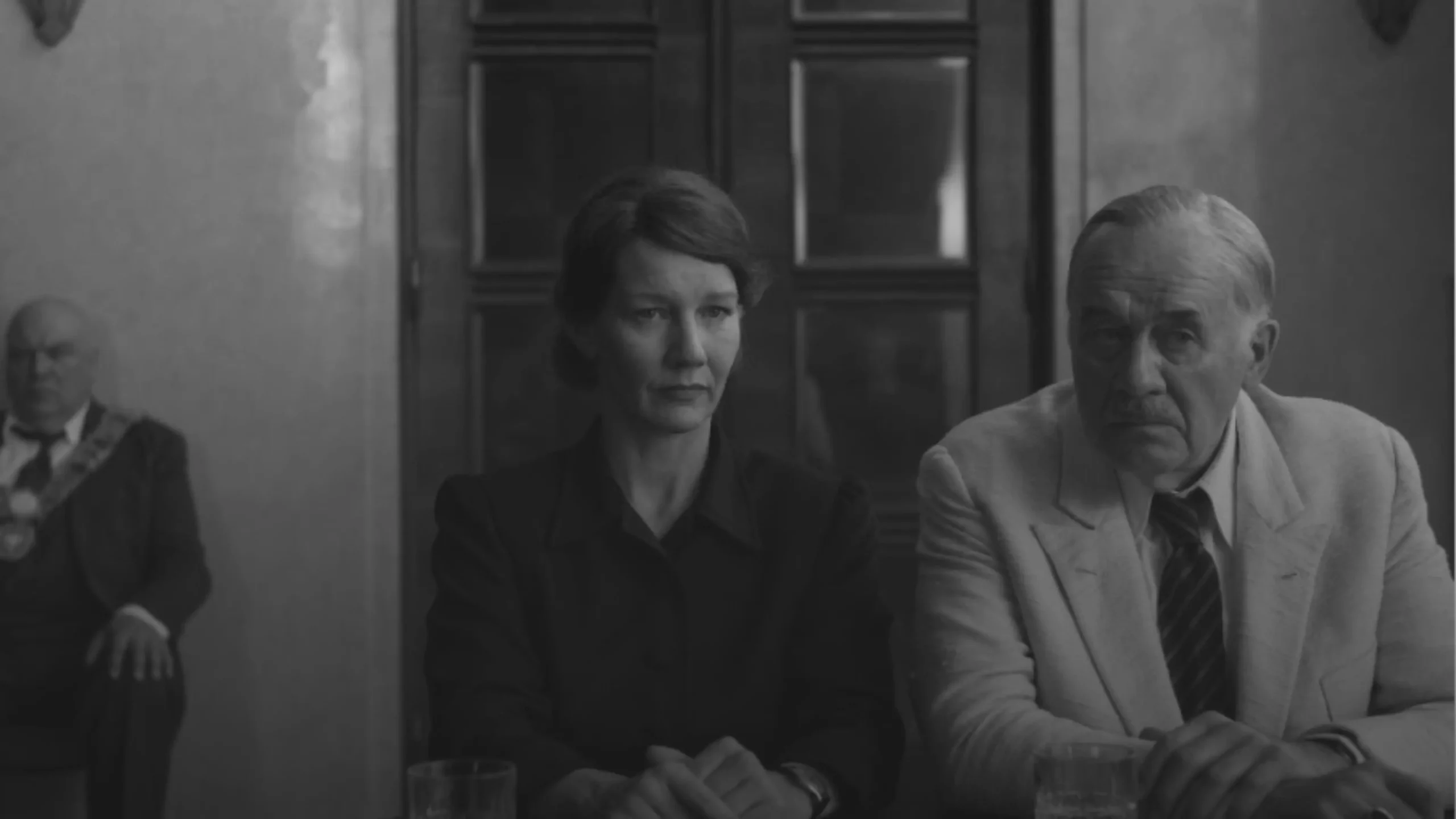 Fatherland: la prima clip del nuovo film di Paweł Pawlikowski in concorso a Cannes