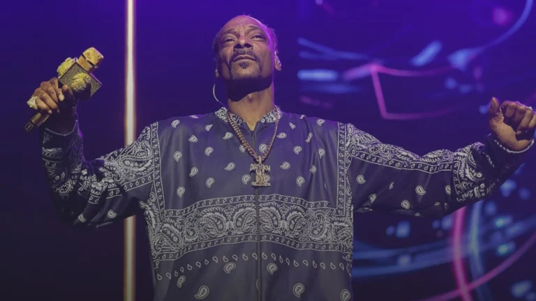 Snoop Dogg avr&agrave; un biopic: Universal fissa la data d'uscita di Snoop al 2027